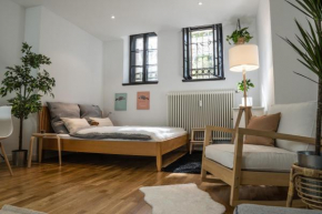 FULL HOUSE Studios - The Jungle Apartment - NETFLIX, WiFi inkl